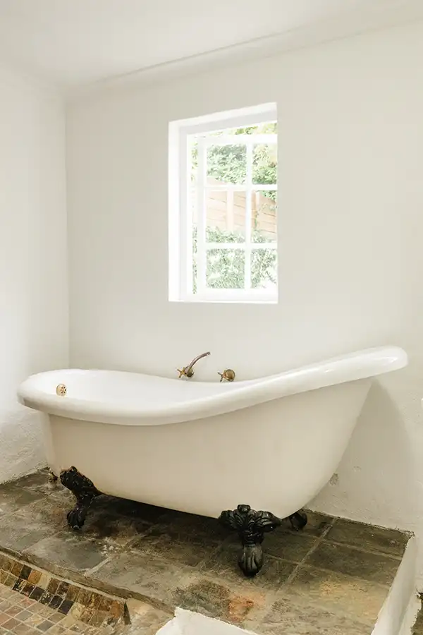 bathtub