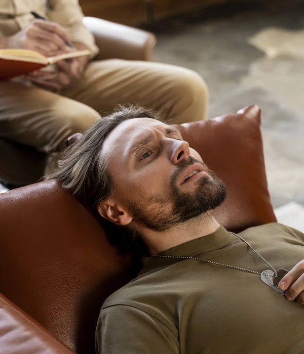 military-man-suffering-from-ptsd-having-psychologist-session-page
